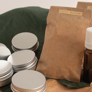 Csináld Magad DIY Kakaóvajas Ajakbalzsam készítő csomag, Ajándék nőknek gyerekeknek, Kreatív ajándék, Tégelyes Ajakápoló, DIY (Csináld magad), Egységcsomag, Kozmetikum készítés, MESKA