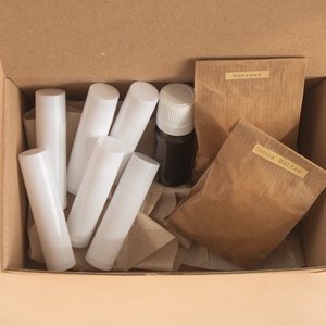 Csináld Magad DIY Kakaóvajas Ajakbalzsam készítő csomag, Ajándék nőknek gyerekeknek, Kreatív ajándék, Tégelyes Ajakápoló - diy (csináld magad) - egységcsomag - Meska.hu