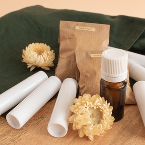 Csináld Magad DIY Kakaóvajas Ajakbalzsam készítő csomag, Ajándék nőknek gyerekeknek, Kreatív ajándék, Tégelyes Ajakápoló, DIY (Csináld magad), Egységcsomag, Kozmetikum készítés, MESKA