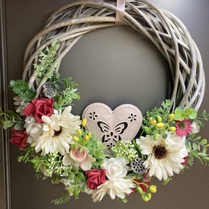 Virágos vesszős kopogtató , Otthon & Életmód, Dekoráció, Ajtó- és ablak dekoráció, Ablakdísz, Virágkötés, MESKA