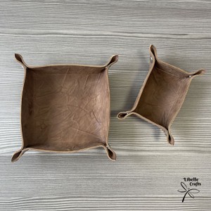 Színes bőr tálca - gyűrt barna - otthon & életmód - dekoráció - asztal és polc dekoráció - dekorációs tál, tartó - Meska.hu