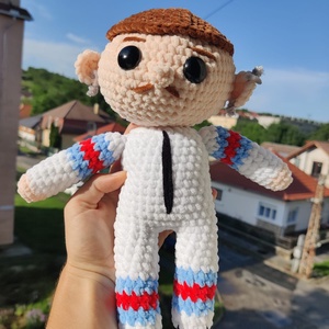 Horgolt Dzsúdló nevű énekesre hasonlító lény - játék & sport - baba & babaház - baba - Meska.hu
