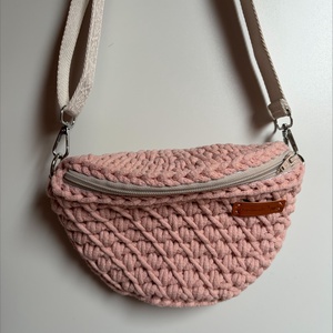 �Övtáska rózsaszín színben, Táska & Tok, Övtáska, Horgolás, MESKA