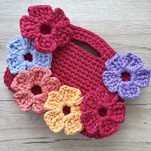 Virágos kulcstartó/táska charm - táska & tok - kulcstartó & táskadísz - kulcstartó - Meska.hu