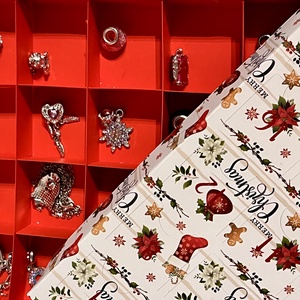 Adventi naptár kislányoknak charm karkötőkkel - karácsony - adventi díszek - adventi naptár - Meska.hu