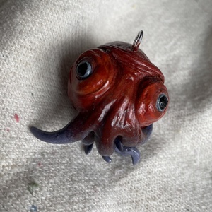 Kézzel készített tintahal akasztós dísz - kellékek & szerszámok - dekorációs kellékek - figurák - Meska.hu