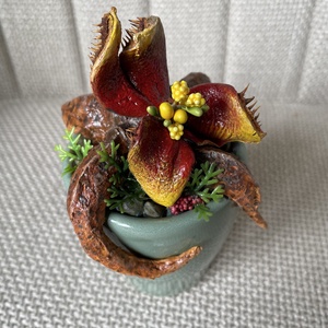 Különleges kézműves egzotikus virág asztali dísz, Otthon & Életmód, Dekoráció, Virágdísz és tartó, Csokor & Virágdísz, Újrahasznosított alapanyagból készült termékek, MESKA