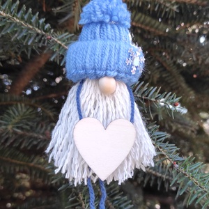 Világoskék pompom manó, Karácsony, Karácsonyi lakásdekoráció, Karácsonyi manók, figurák, Csomózás, MESKA