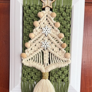 Zöld - fehér makramé kopogtató - Meska.hu