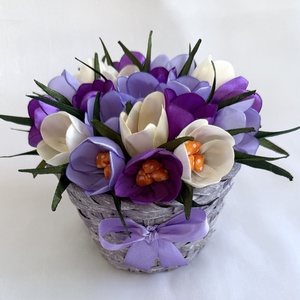 Lila - krém krókuszkosár, Otthon & Életmód, Virágdekoráció, Virágdíszek, Asztali virágdísz, Mindenmás, MESKA