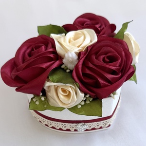 Bordó rózsabox, Otthon & Életmód, Virágdekoráció, Virágok, Virágbox, Varrás, MESKA