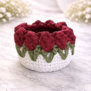 Bordó tulipános horgolt kosár - Meska.hu