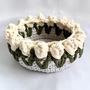 Krém tulipános horgolt kosár - Meska.hu