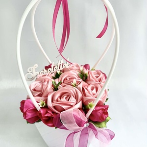 Rózsaszín ballagási táska - csokor, Otthon & Életmód, Virágdekoráció, Virágok, Virágbox, Varrás, MESKA