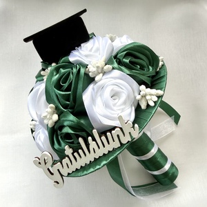 Zöld - fehér ballagási csokor , Otthon & Életmód, Virágdekoráció, Virágok, Virágcsokor, Varrás, MESKA