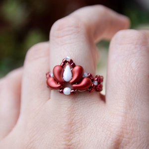 Creabead Design matyó stílusú elegáns gyűrű, Ékszer, Gyűrű, Gyöngyös gyűrű, Gyöngyfűzés, gyöngyhímzés, MESKA