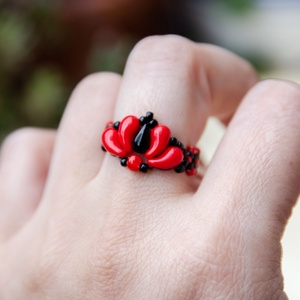 Creabead Design matyó stílusú elegáns gyűrű, Ékszer, Gyűrű, Gyöngyös gyűrű, Gyöngyfűzés, gyöngyhímzés, MESKA