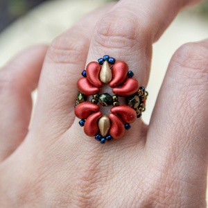 Creabead Design matyó stílusú elegáns gyűrű dupla mintával, Ékszer, Gyűrű, Gyöngyös gyűrű, Gyöngyfűzés, gyöngyhímzés, MESKA