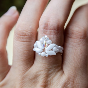 Creabead Design matyó stílusú elegáns gyűrű, Ékszer, Gyűrű, Gyöngyös gyűrű, Gyöngyfűzés, gyöngyhímzés, MESKA