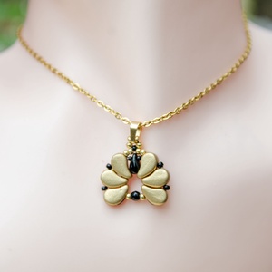 Creabead Design matyó stílusú medál nyaklánccal, Ékszer, Nyaklánc, Medál, Gyöngyfűzés, gyöngyhímzés, MESKA