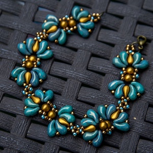 Creabead Design matyó stílusú elegáns karkötő - ékszer - karkötő - gyöngyös karkötő - Meska.hu