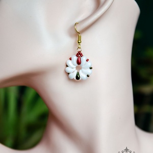 Creabead Design matyórózsa stílusú elegáns trikolor fülbevaló, Ékszer, Fülbevaló, Lógó csepp fülbevaló, Gyöngyfűzés, gyöngyhímzés, MESKA