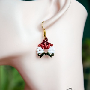 Creabead Design matyó tulipán stílusú elegáns trikolor fülbevaló, Ékszer, Fülbevaló, Lógó csepp fülbevaló, Gyöngyfűzés, gyöngyhímzés, MESKA