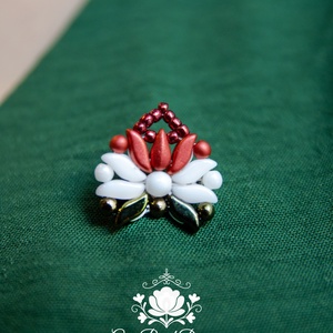 Creabead Design trikolór kitűző (ékszerként is kérhető) - ékszer - kitűző és bross - Meska.hu