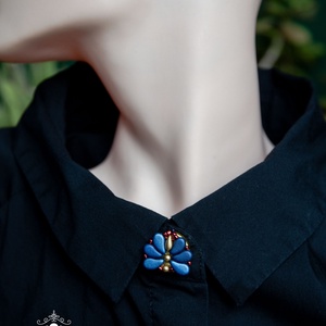 Kézzel készült gyöngyös gombfedő dísz � matyó inspirációval - ékszer - mandzsettagomb - Meska.hu