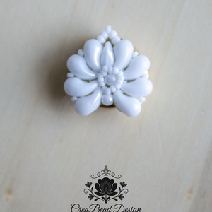 Kézzel készült gyöngyös gombfedő dísz � matyó inspirációval - ékszer - mandzsettagomb - Meska.hu