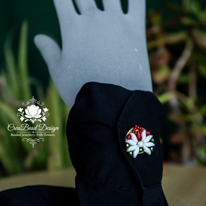 Kézzel készült gyöngyös gombfedő dísz � matyó inspirációval - ékszer - mandzsettagomb - Meska.hu