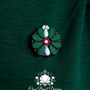 Creabead Design trikolór kitűző (ékszerként is kérhető) - ékszer - kitűző és bross - Meska.hu