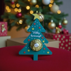 Karácsonyi varázslat csokoládéval fűszerezve!  Karácsonyfadísz Ferrero Rocher-rel - karácsony - karácsonyi lakásdekoráció - karácsonyfadíszek - Meska.hu