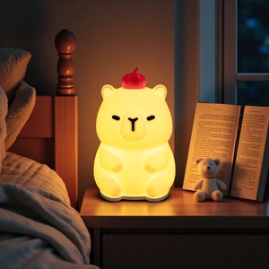 Békés kapibara hangulatlámpa almával a fején - baba - mama - babaszoba dekoráció - éjszakai fény - Meska.hu