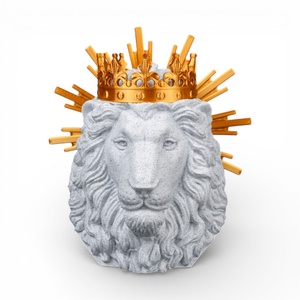 Júda Oroszlánja fali és asztali dísz arany dicsfénnyel � Az erő és az isteni tekintély szimbóluma - Meska.hu