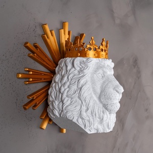 Júda Oroszlánja fali és asztali dísz arany dicsfénnyel � Az erő és az isteni tekintély szimbóluma - ünnepi díszek, dekorációk - húsvéti díszek és dekorációk - húsvéti asztaldíszek - Meska.hu