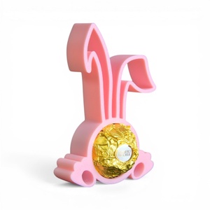 Húsvéti nyuszifüles Ferrero Rocher tartó apró figyelmesség tavaszi színekben - Rózsaszín - ünnepi díszek, dekorációk - húsvéti díszek és dekorációk - húsvéti tojástartó - Meska.hu