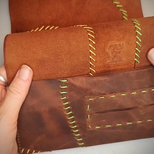 Patchwork bőr dohánytartó cigipapír zsebbel - táska & tok - pénztárca & más tok - dohánytasak & szütyő - Meska.hu