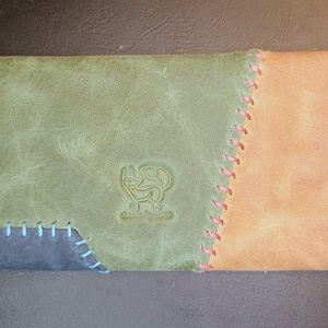 Bohm patchwork bőr dohánytartó cigipapír zsebbel - táska & tok - pénztárca & más tok - dohánytasak & szütyő - Meska.hu Bohm patchwork bőr dohánytartó cigipapír zsebbel - táska & tok - pénztárca & más tok - dohánytasak & szütyő - Meska.hu