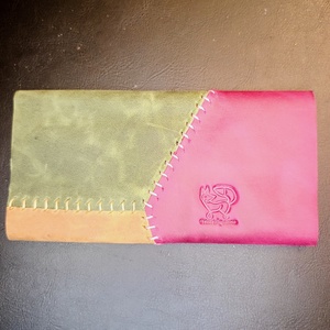 Bohm patchwork bőr dohánytartó cigipapír zsebbel - táska & tok - pénztárca & más tok - dohánytasak & szütyő - Meska.hu