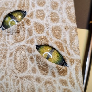 Egyedi bőrkötsű napló szemekkel - otthon & életmód - papír, írószer - jegyzetfüzet & napló - Meska.hu Egyedi bőrkötsű napló szemekkel - otthon & életmód - papír, írószer - jegyzetfüzet & napló - Meska.hu