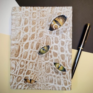 Egyedi bőrkötsű napló szemekkel, Otthon & Életmód, Papír, írószer, Jegyzetfüzet & Napló, Könyvkötés, MESKA