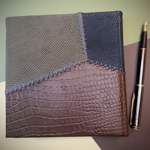 Egyedi bőrkötsű napló szemekkel - otthon & életmód - papír, írószer - jegyzetfüzet & napló - Meska.hu