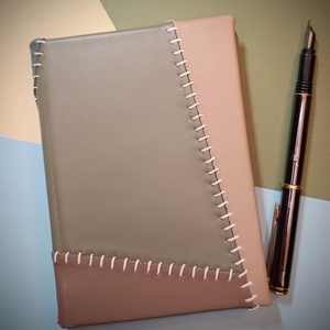 Pasztell patchwork bőrkötsű napló A6, Otthon & Életmód, Papír, írószer, Jegyzetfüzet & Napló, Könyvkötés, MESKA