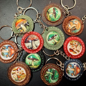 Gombás kulcstartó - táska & tok - kulcstartó & táskadísz - kulcstartó - Meska.hu