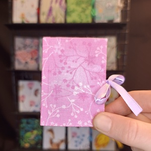 Notesz dekoratív gerincfűzéssel, megkötővel - otthon & életmód - papír, írószer - jegyzetfüzet & napló - Meska.hu