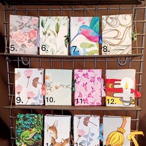 Notesz dekoratív gerincfűzéssel, megkötővel - Meska.hu