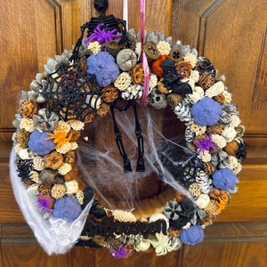 Halloweeni ajtokopogtato, Otthon & Életmód, Dekoráció, Halloween, Halloweeni ajtódíszek és ablakdíszek, , 25cm-es kisebb ajtokopogtato , pokokkal es csontvazzal, MESKA
