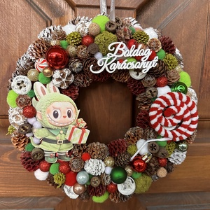 Labubu karacsony - karácsony - karácsonyi lakásdekoráció - karácsonyi ajtódíszek - Meska.hu