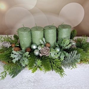 Adventi asztaldísz zöld gyertyával, Karácsony, Karácsonyi lakásdekoráció, Karácsonyi lakásdíszek, Virágkötés, MESKA
